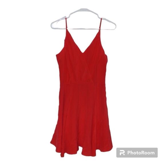 NEW Yumi Kim Red Mini Dress Women Size Medium - Picture 1 of 9